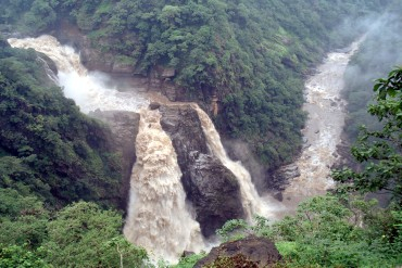 Magod Waterfalls